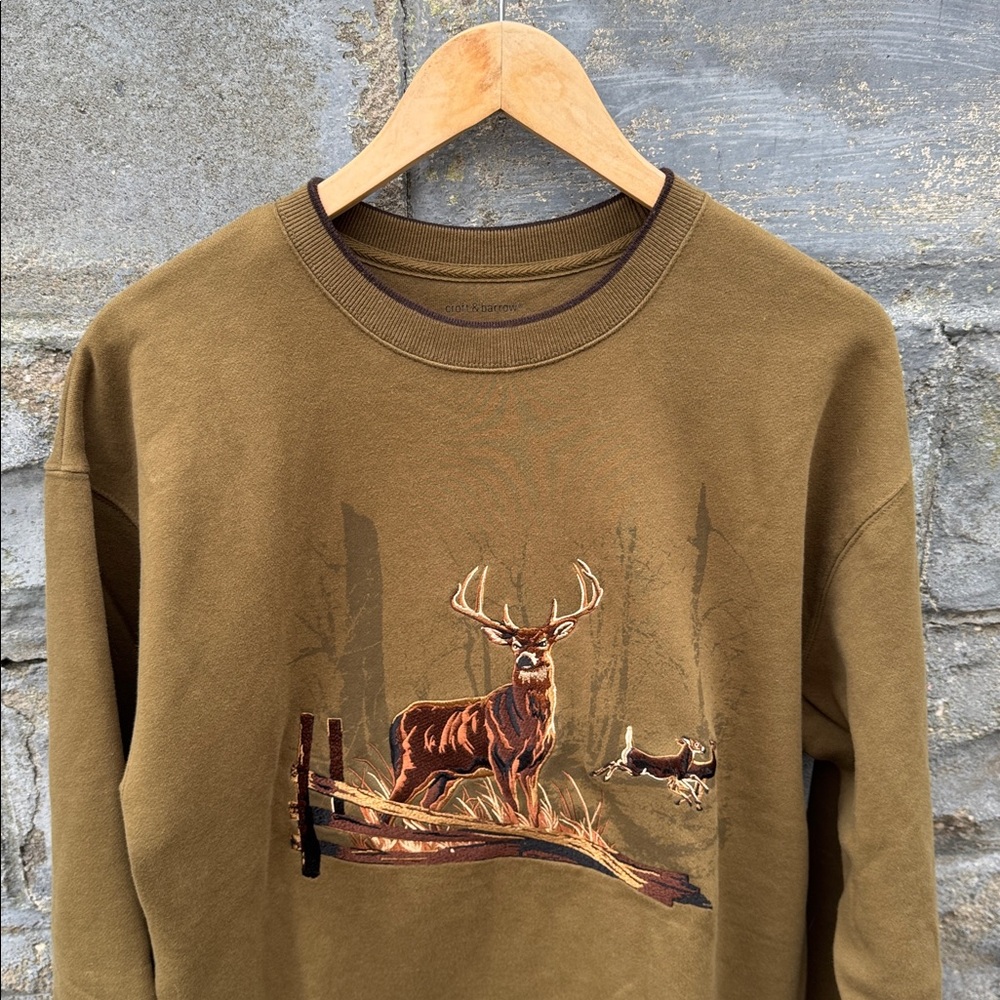 Vintage green deer hunting sweatshirt Medium 90s embroidered outdoors hiking